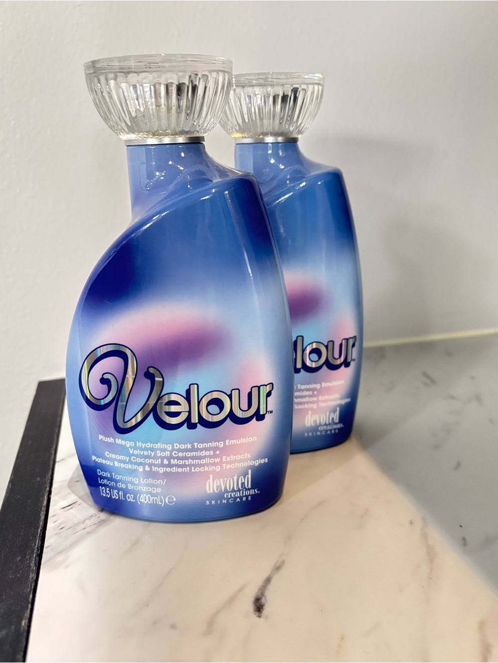 Velour Blue Hydrating Dark Tanning Lotion